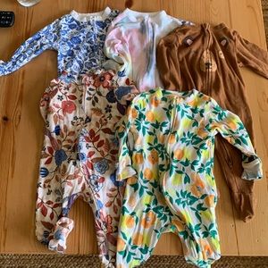 BUNDLE of FIVE 3-6 infant onesies, old navy